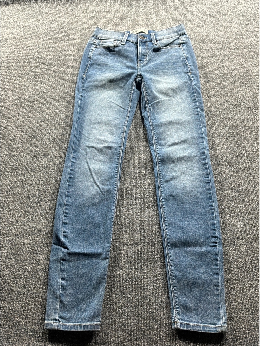Mudd Women's Low Rise Skinny Jeans Size 3